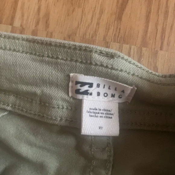 Green Billabong flared pants - Picture 9 of 10